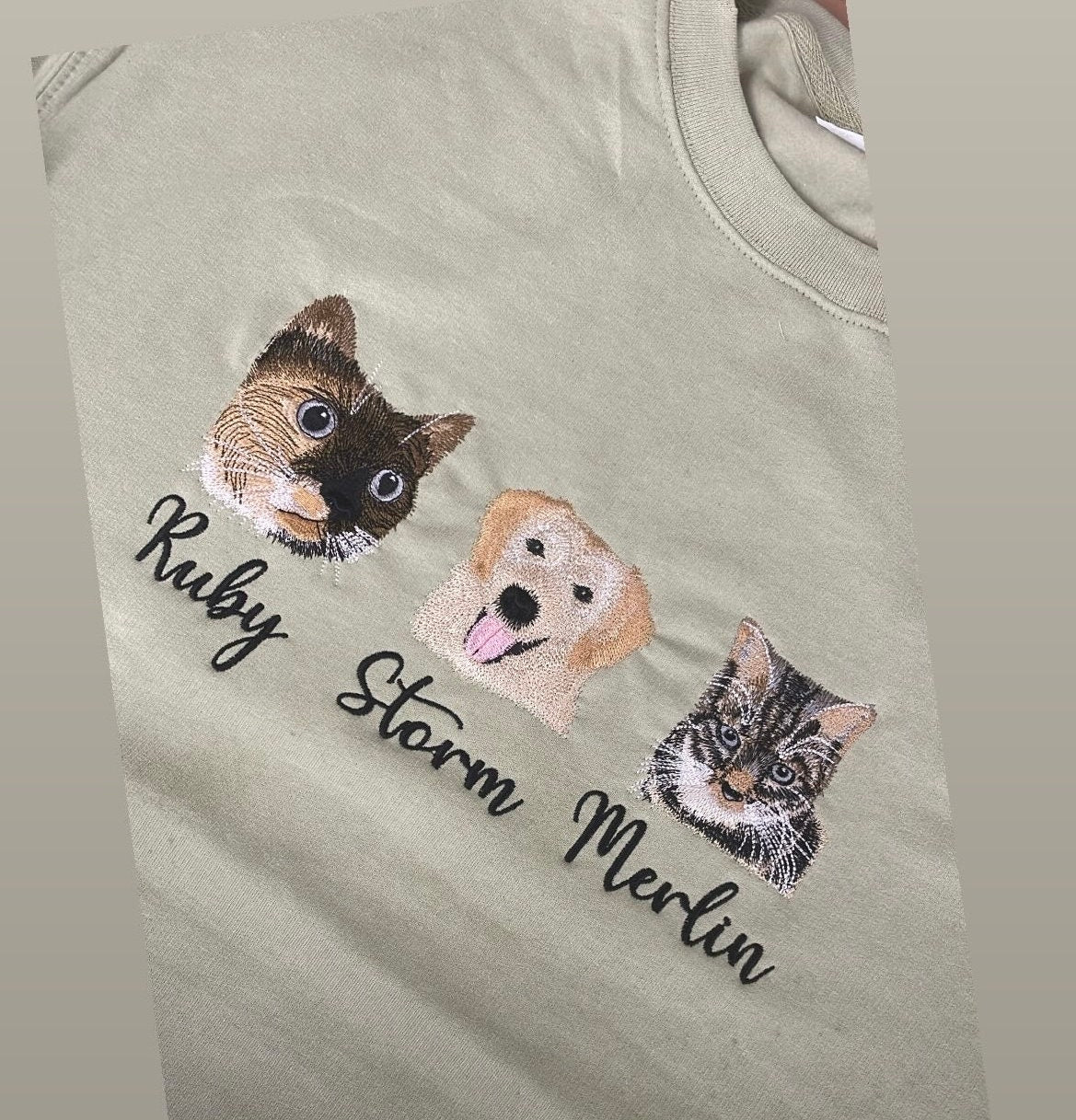Embroidered Pet Portrait Jumper: Personalized Animal Sweater
